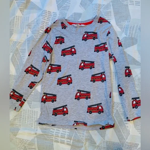 Lot of 6 Long sleeved graphic tees - Picture 5 of 11